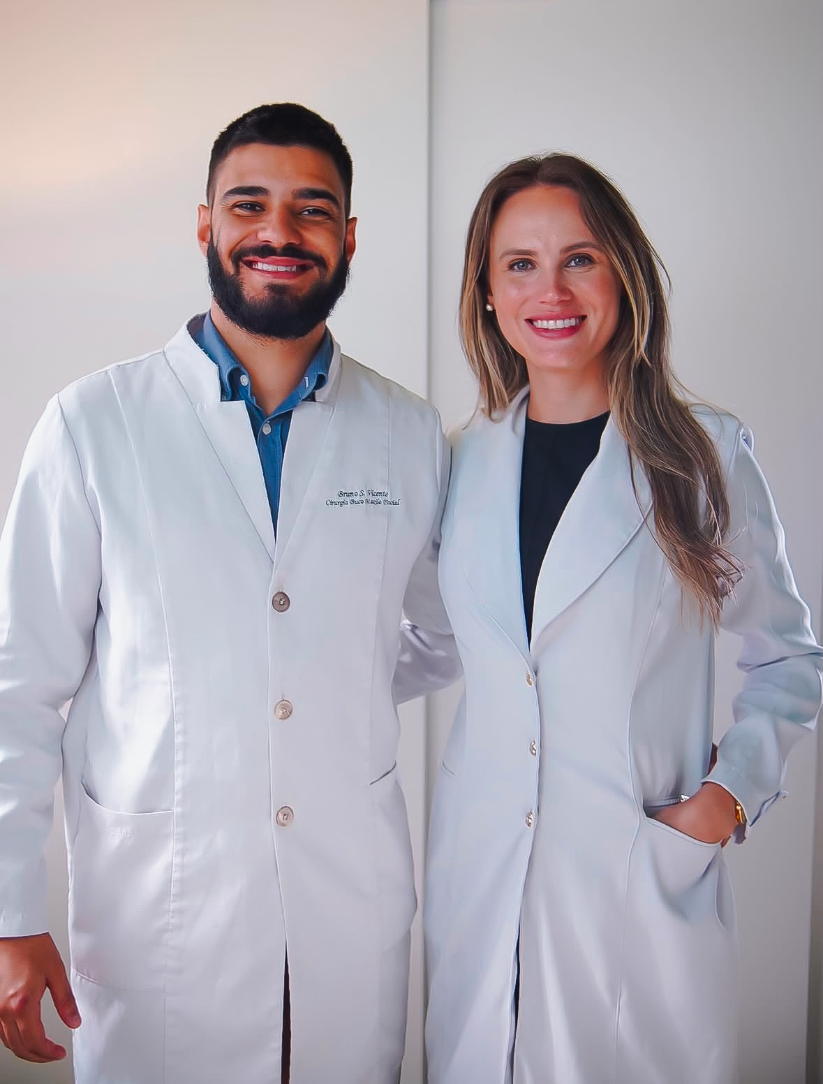 Dr. Bruno S. Vicente e Dra. Maria Eduarda Schneider
